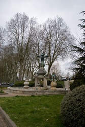ZAMKI NAD LOARĄ / image_0067.jpg